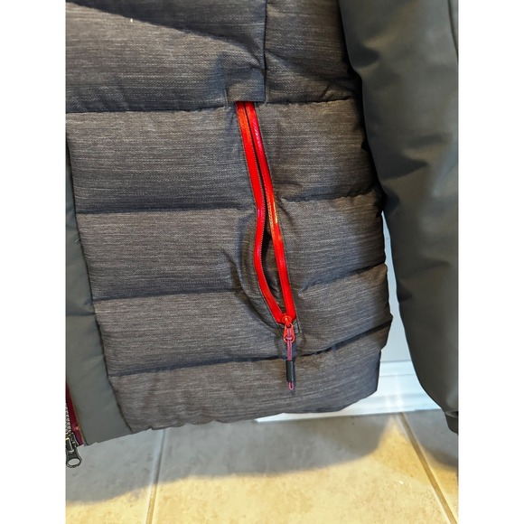 orage womens ski jacket,  dark gray, red accents, heavy insulated - Picture 3 of 6